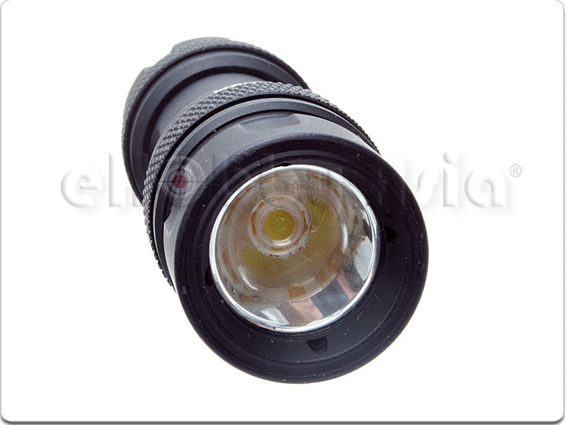 ARES Octarms Flashlight with Mount for Keymod System